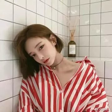 克莱尔的相机